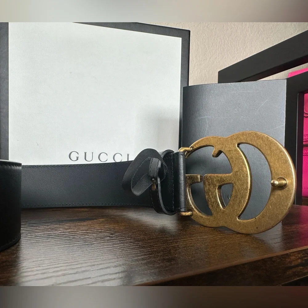 Gucci Black Leather Belt with Antique Gold Double G Buckle